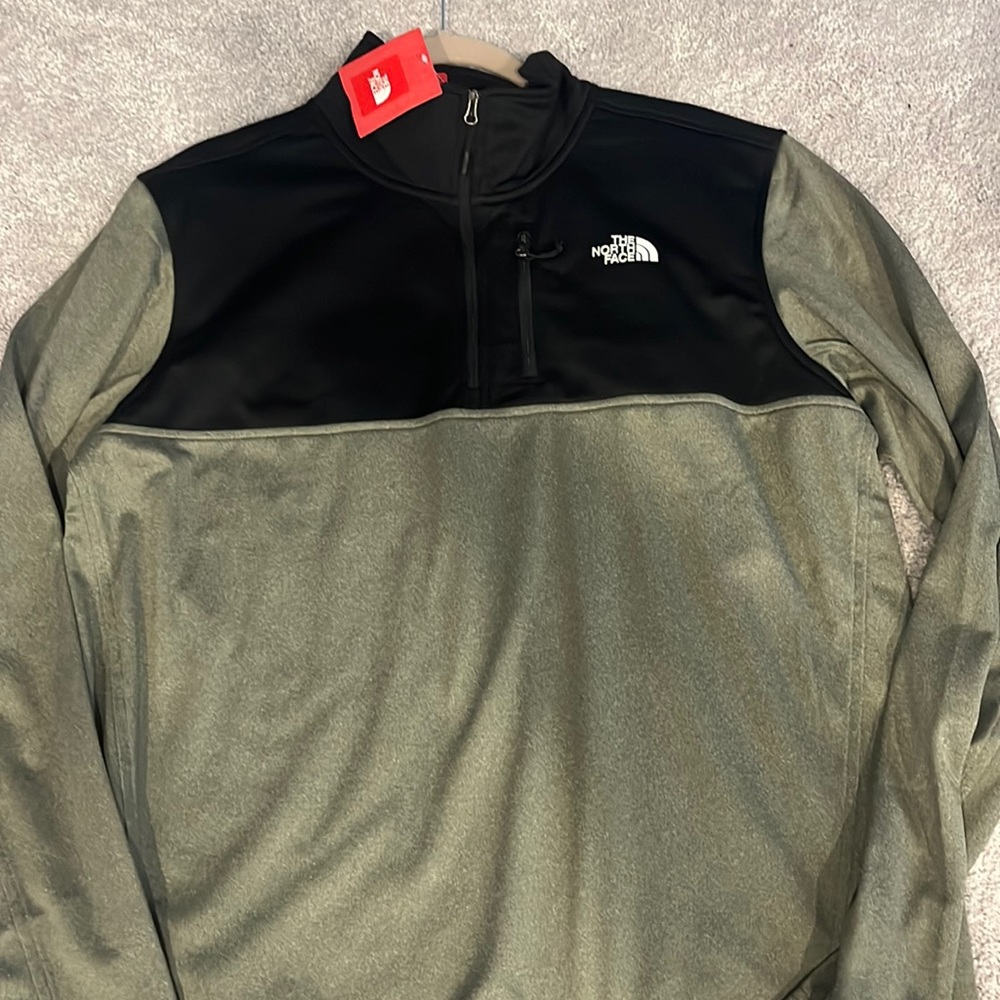 NWT North Face Sport Quarter Zip